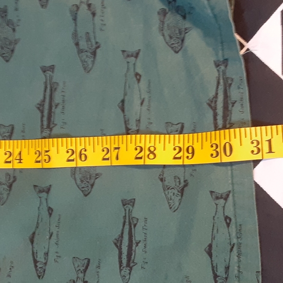 LEVIS GREEN AND BLACK FISHING SHIRT. LARGE - Picture 7 of 10